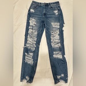 American eagle women’s jeans ripped